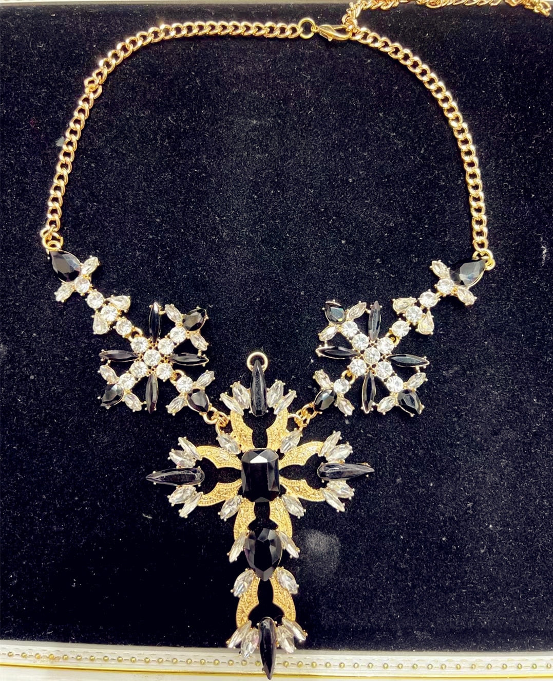 Rhinestone Pendant Necklace & Earrings